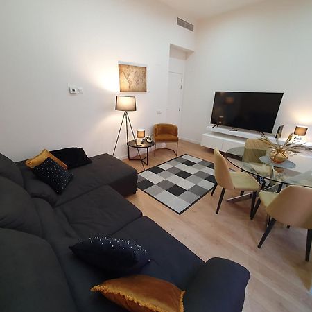 Beautiful Historic Center Apt! Málaga Kültér fotó